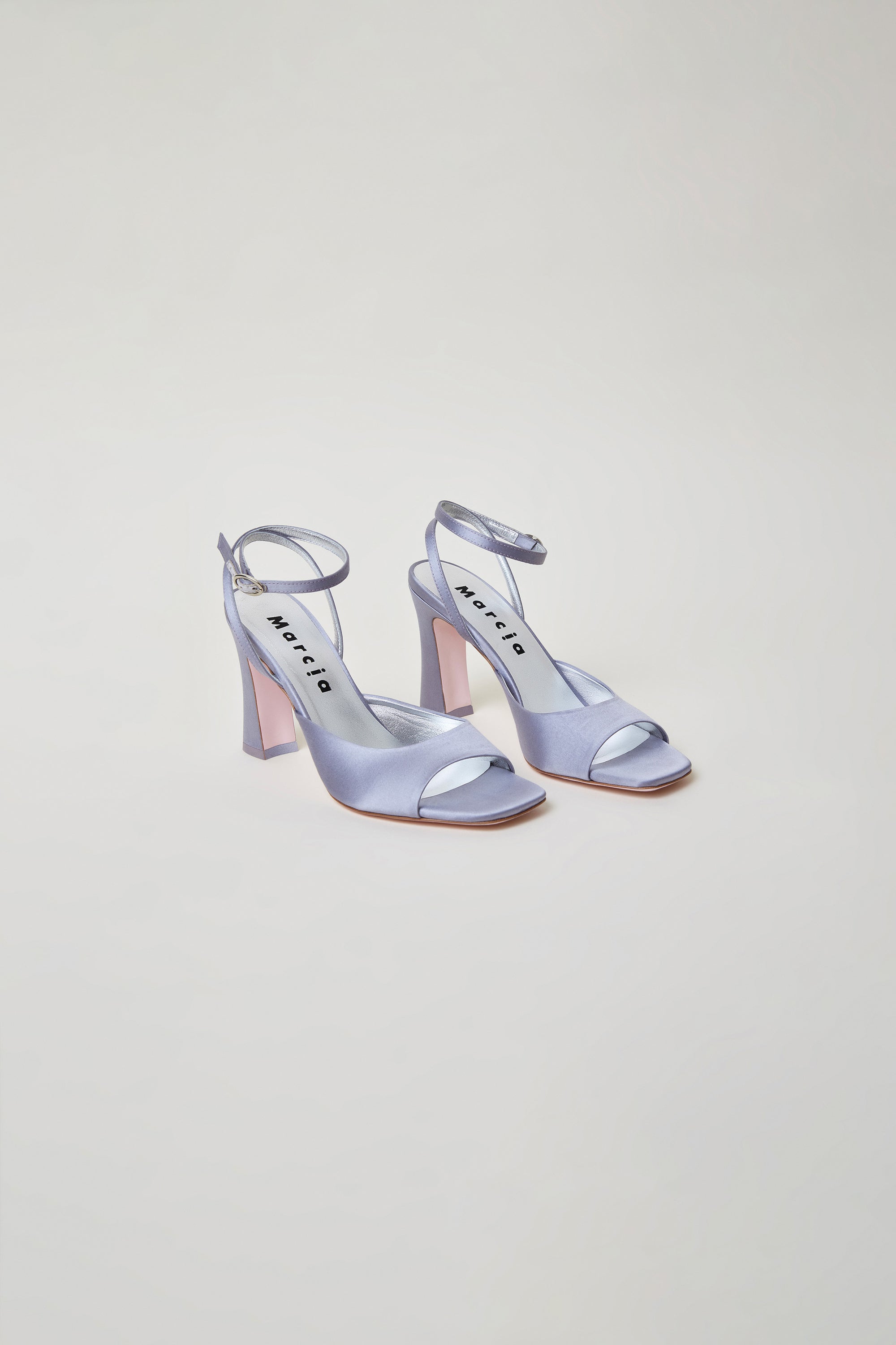 BAÏLA SANDAL in lilac satin