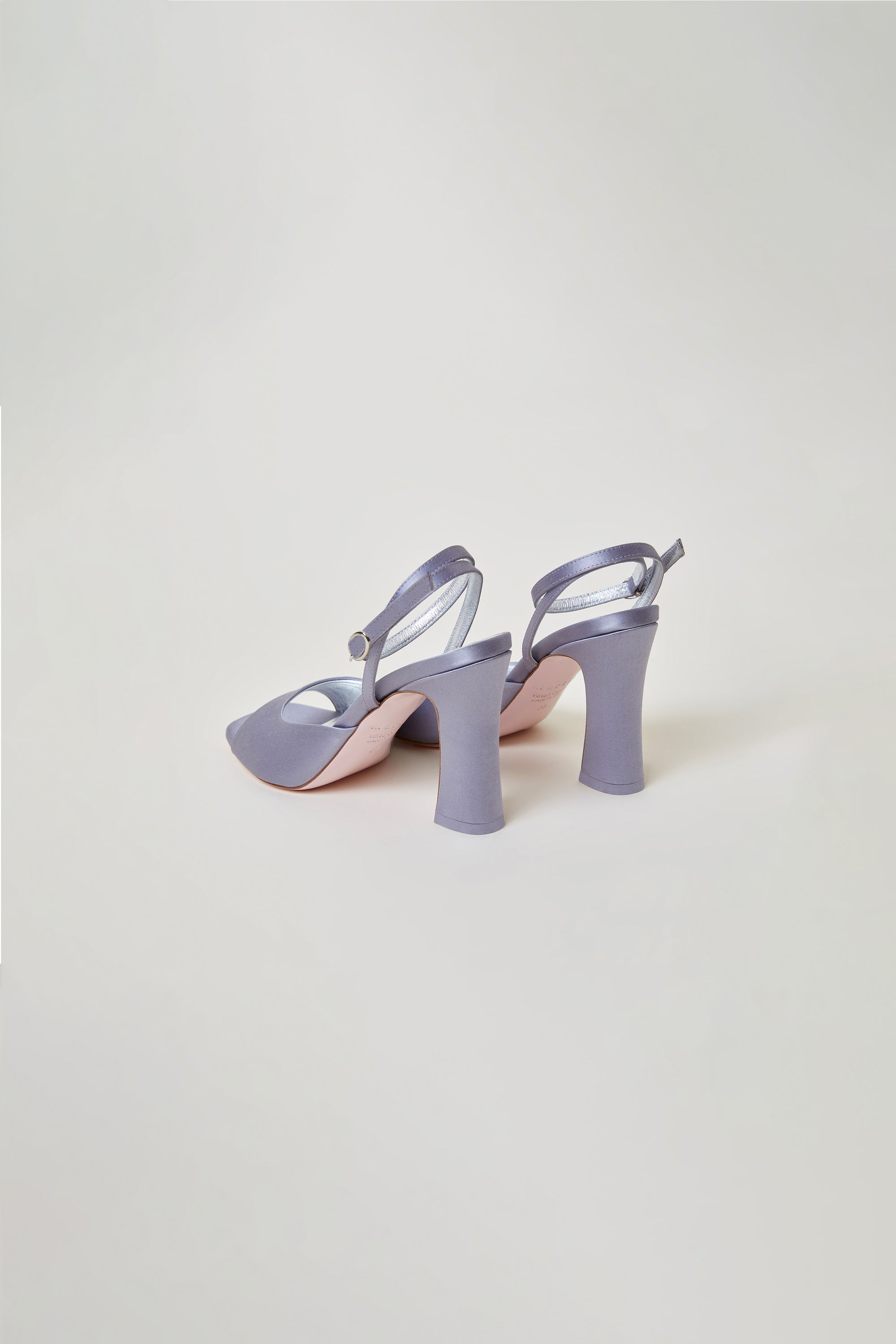 BAÏLA SANDAL in lilac satin