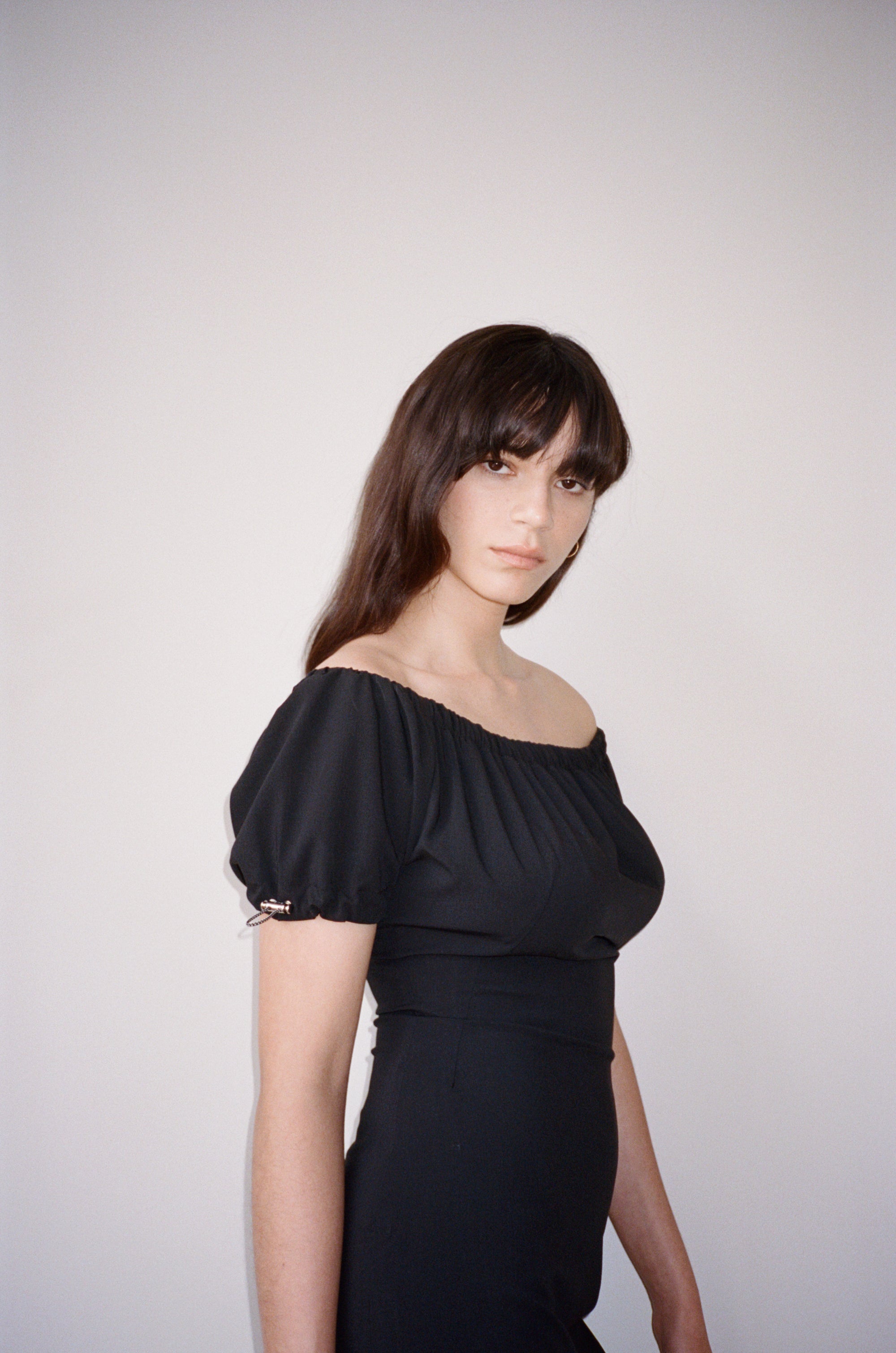 SHOULDERS LONG DRESS in black