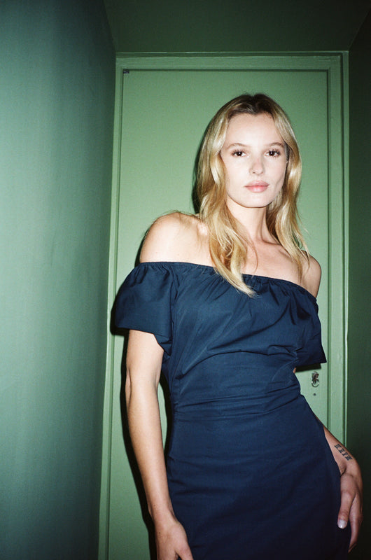 SHOULDERS LONG DRESS in dark blue