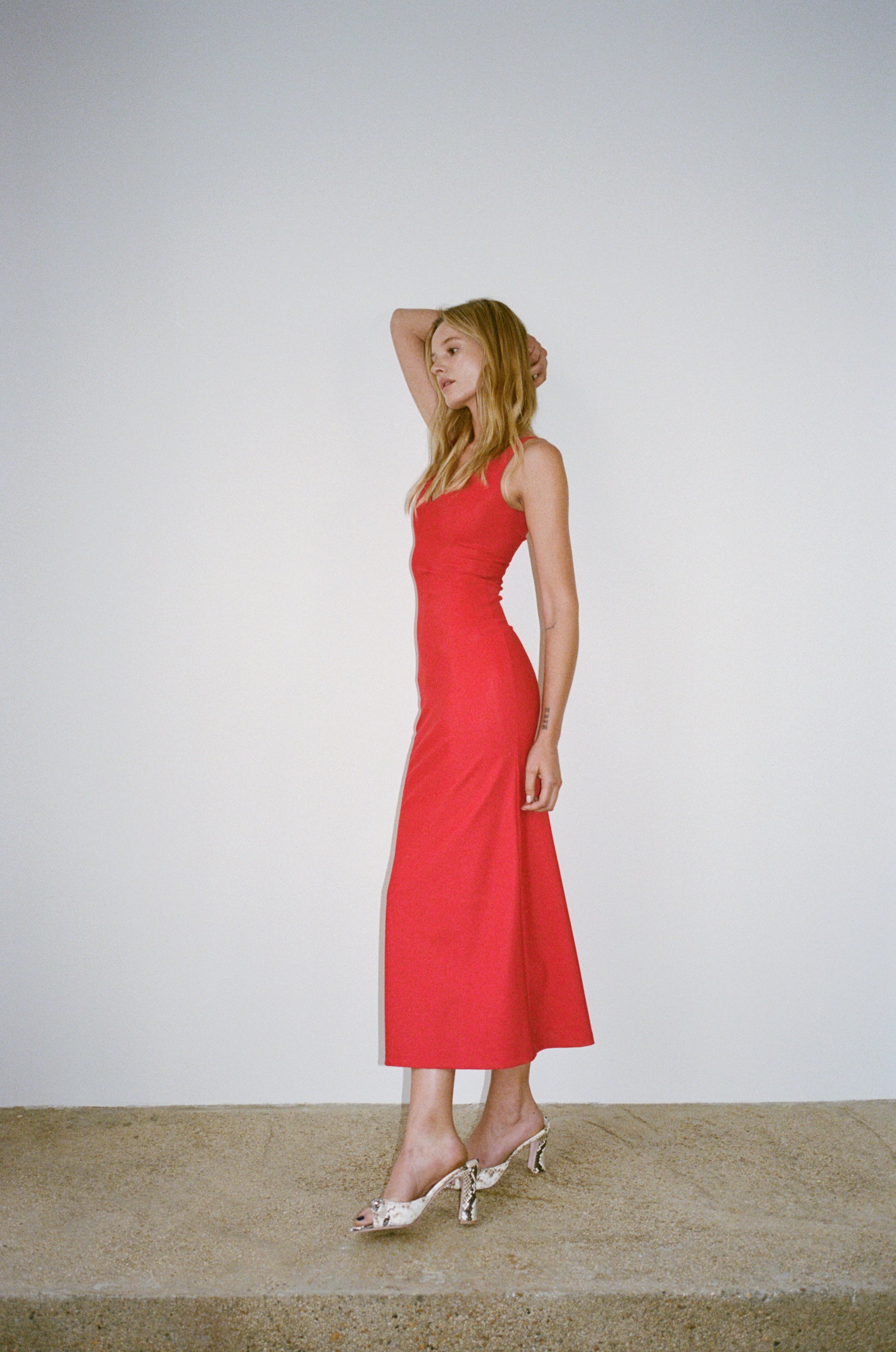 SKIN LONG DRESS in red
