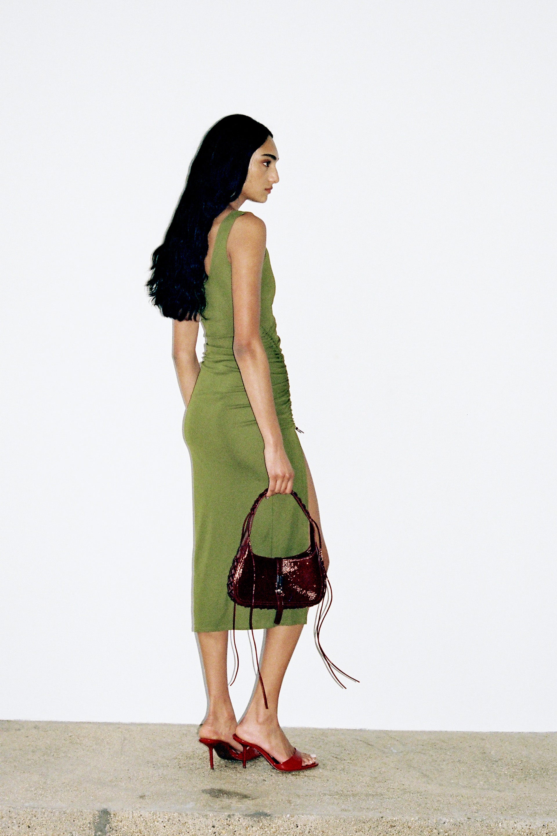 VELVET LONG DRESS in green